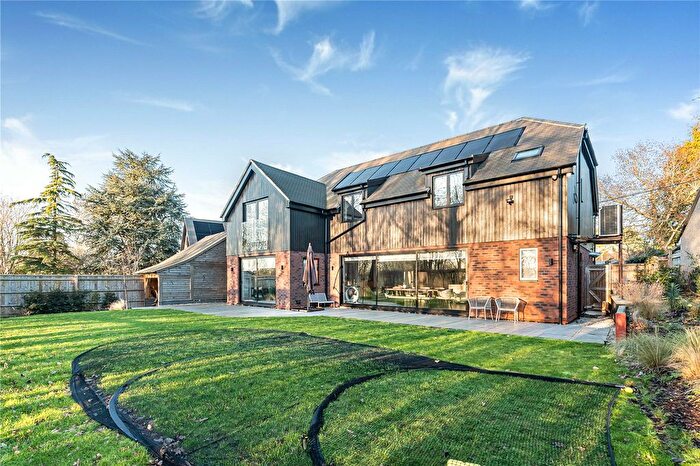 4 Bedroom Detached House For Sale In Cat Lane, Stadhampton, Oxford, OX44