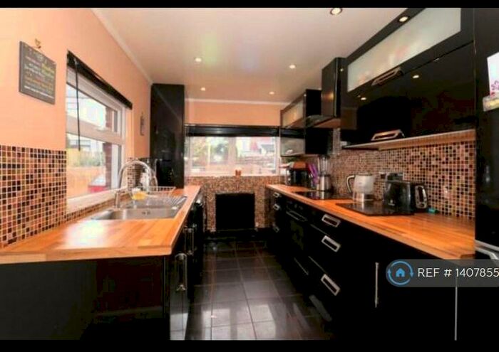 3 Bedroom Terraced House To Rent In Market Street, Hyde, SK14