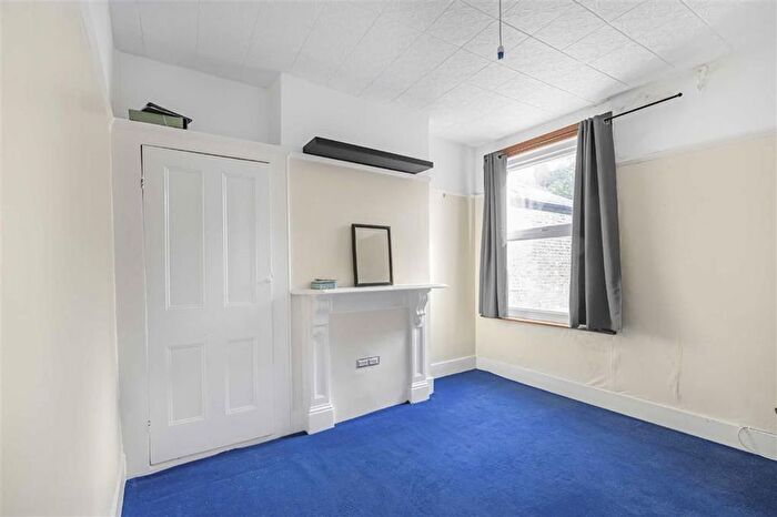 3 Bedroom Terraced House For Sale In Honeybrook Road, Balham, SW12
