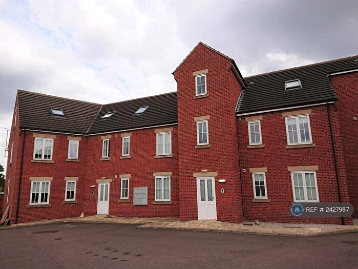 2 Bedroom Flat To Rent In Featherbed Close, Shuttlewood, Chesterfield, S44