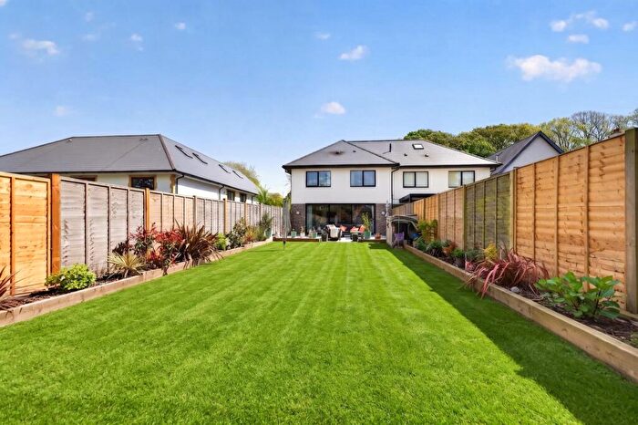 3 Bedroom House For Sale In Carbery Avenue, Bournemouth, BH6