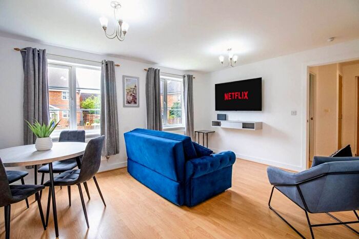 2 Bedroom Flat To Rent In Grange Park, NN4