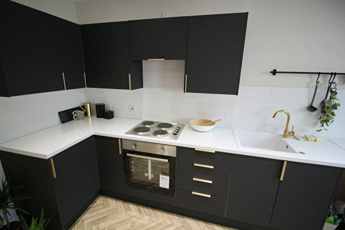 2 Bedroom House To Rent In Hanover Street, Sowerby Bridge, HX6