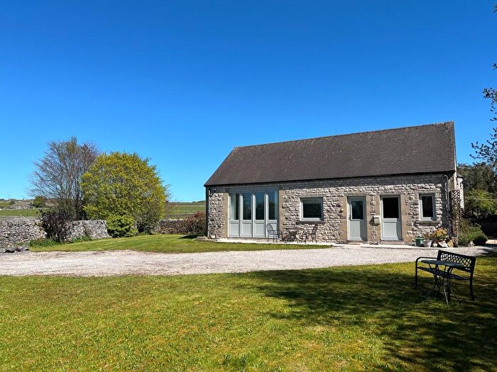 2 Bedroom Property For Sale In Drury Lane, Biggin, SK17