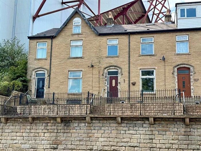 5 Bedroom Terraced House For Sale In Rock Terrace, Bradford, BD8