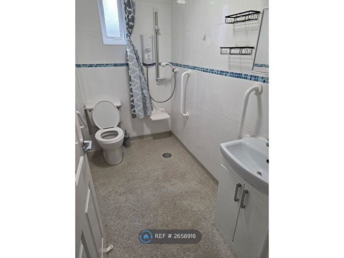 1 Bedroom Flat To Rent In Melton Road, Nottingham, NG2