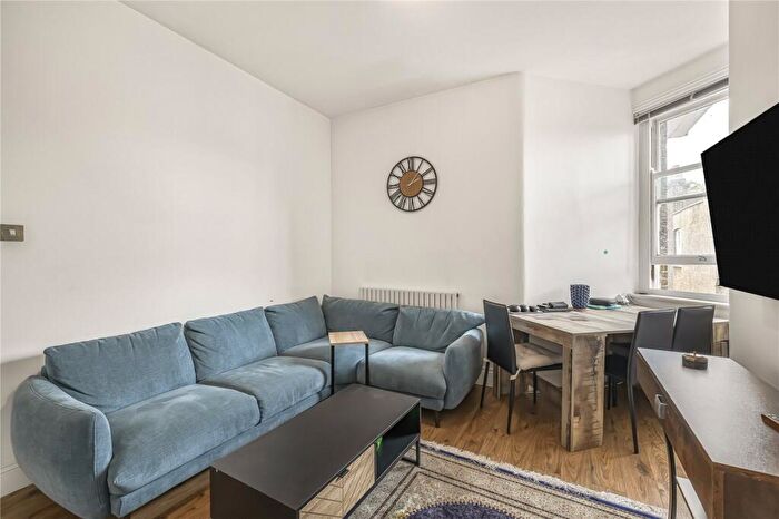 1 Bedroom Penthouse To Rent In Lurline Gardens, London, SW11