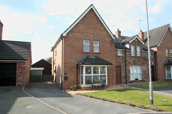 3 Bedroom Town House For Sale In Mayfield Grove, Dromara, Dromore, BT25