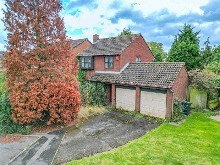 3 Bedroom Detached House For Sale In Home Farm Close, Witherley, CV9