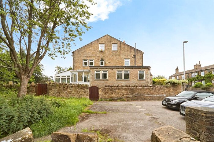 3 Bedroom End Of Terrace House For Sale In Haworth Road, Allerton, Bradford, BD15