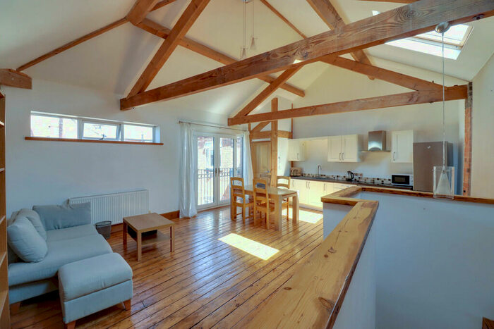 2 Bedroom Terraced House To Rent In Walnut Street, Leicester, LE2