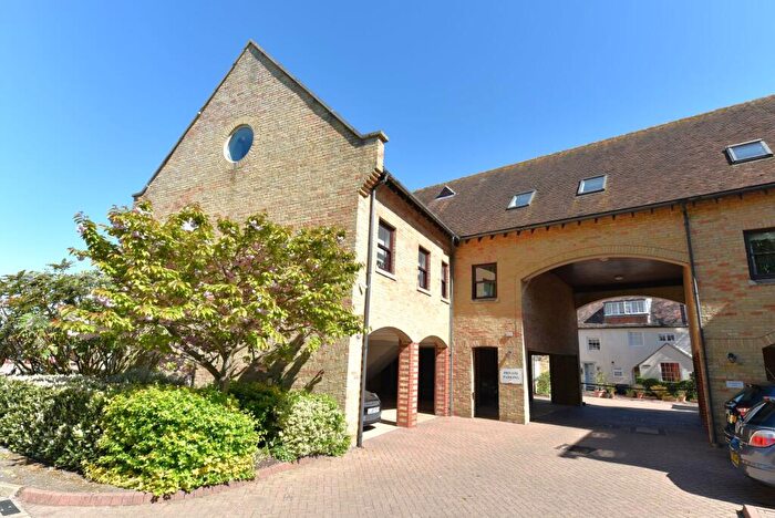 2 Bedroom Apartment For Sale In Bridgefoot, St. Ives, PE27