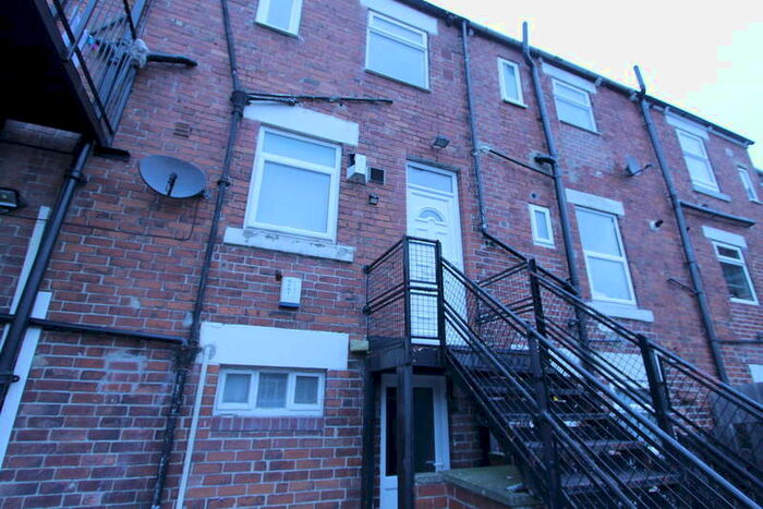 1 Bedroom Flat To Rent In Midland Road, Royston, S71