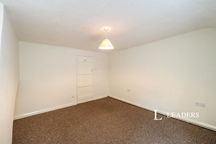2 Bedroom Apartment To Rent In Bridge Street, DE56