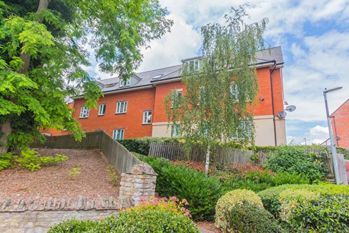 1 Bedroom Flat For Sale In Rectory Gardens, Irthlingborough, NN9