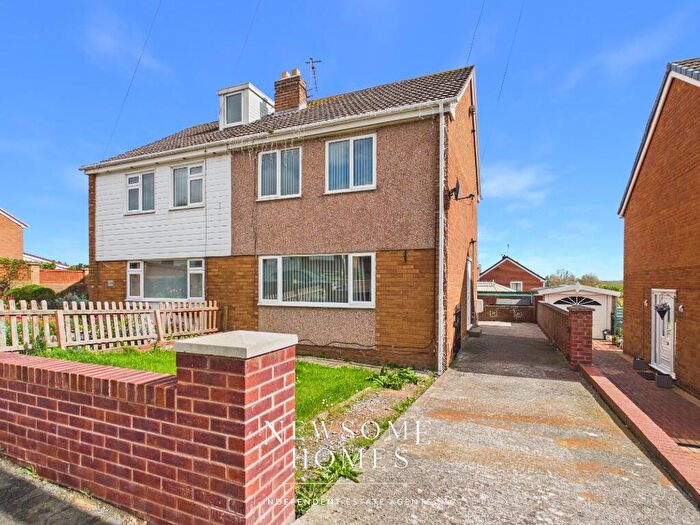 3 Bedroom Semi Detached House For Sale In Windsor Drive, Flint, CH6