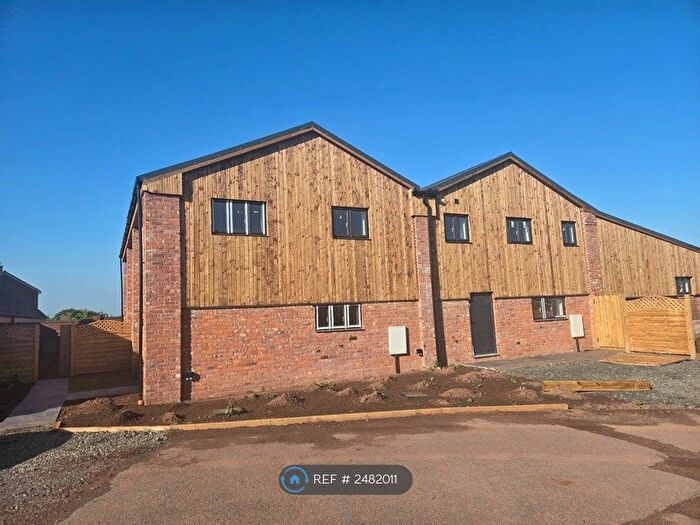 5 Bedroom Semi-Detached House To Rent In Spouthouse Barns, Dodford, B61