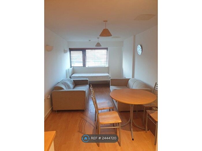 1 Bedroom Flat To Rent In Roxborough Heights, Harrow, HA1
