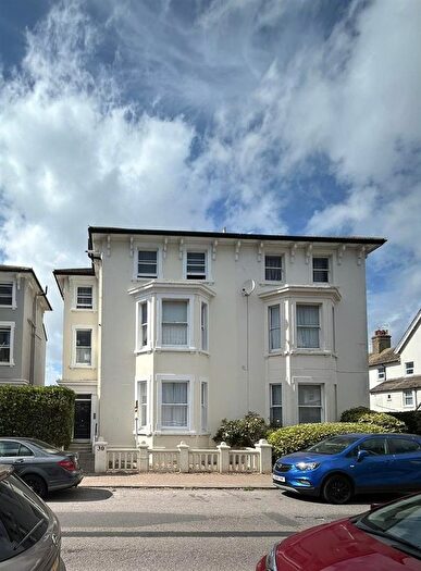 1 Bedroom Flat To Rent In Norfolk Road, Littlehampton, BN17