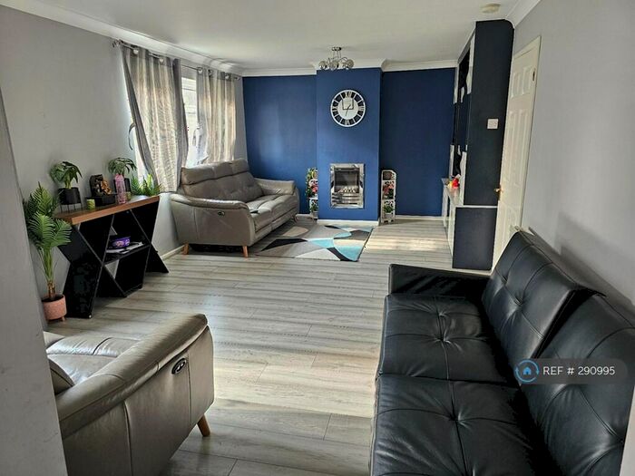 4 Bedroom End Of Terrace House To Rent In Great Cob, Chelmsford, CM1