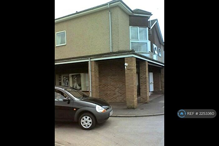 1 Bedroom Flat To Rent In Charwood Road, Wokingham, RG40