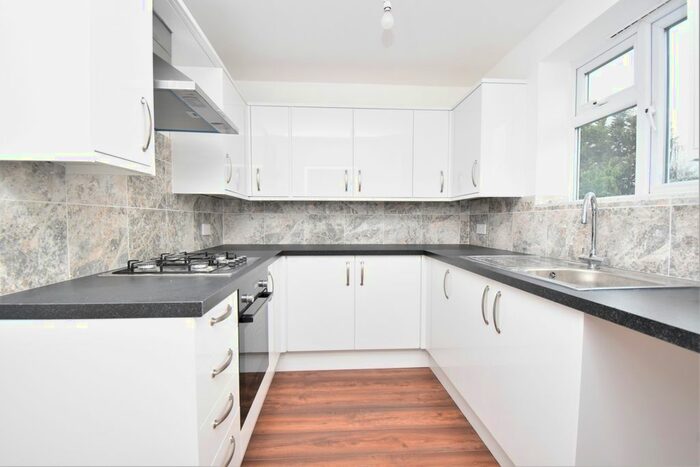 3 Bedroom Semi-Detached House To Rent In North Road, Belvedere DA17