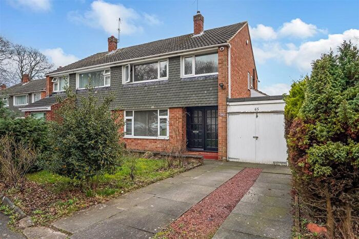 3 Bedroom Semi Detached House For Sale In Barnes Road, Darlington, DL3