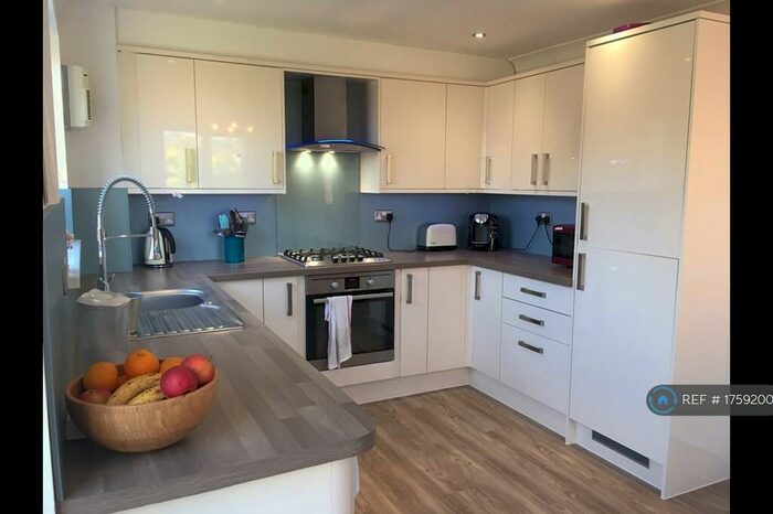 3 Bedroom Semi-Detached House To Rent In Old Dryburn Way, Durham, DH1