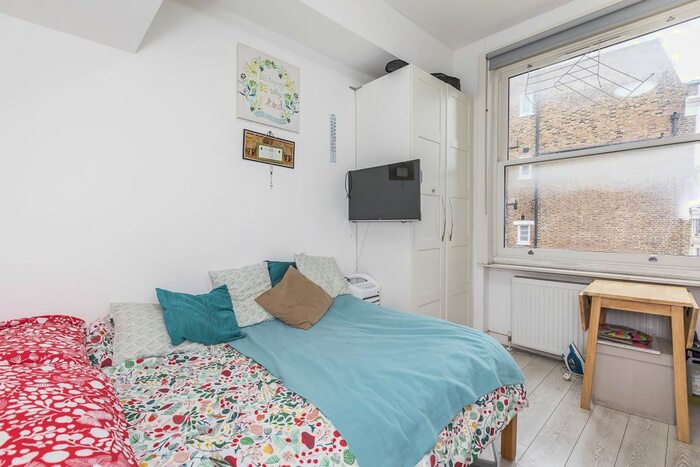 Studio To Rent In Warwick Road, Earl's Court, SW5