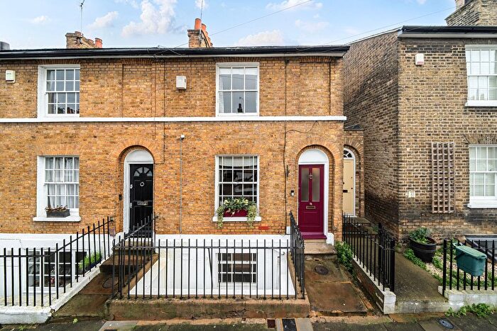 2 Bedroom Terraced House For Sale In Brand Street, London, SE10