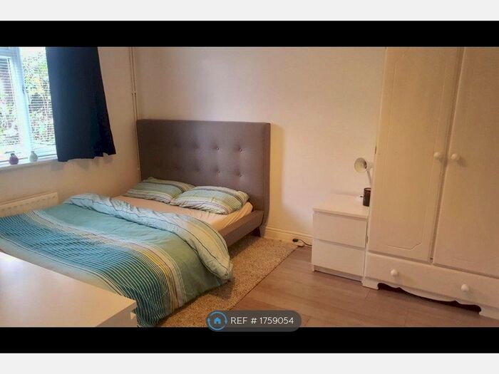 5 Bedroom End Of Terrace House To Rent In Masons Place, Mitcham, CR4