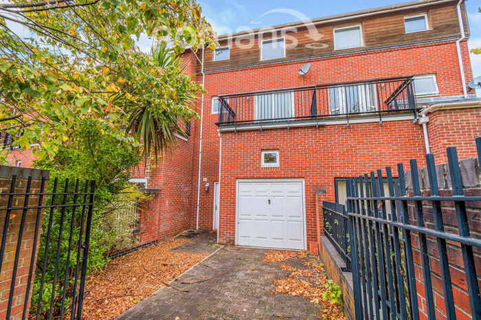 3 Bedroom Terraced House To Rent In Athelstan Road, Winchester, SO23