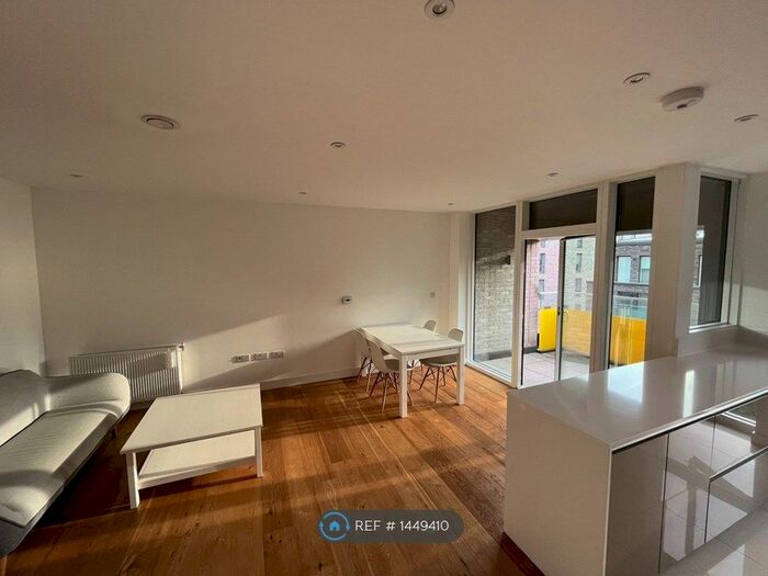 1 Bedroom Flat To Rent In Dodds House, London, SE10