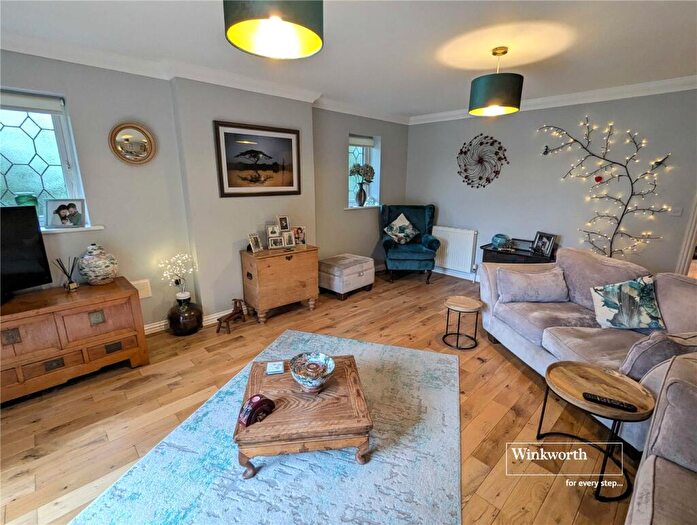 3 Bedroom Bungalow For Sale In Firshill, Christchurch, Dorset, BH23