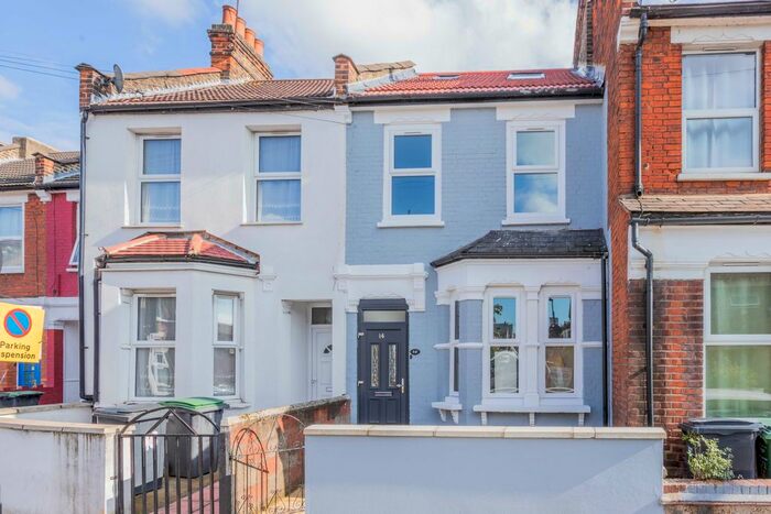 5 Bedroom Terraced House To Rent In Moorfield Road, London, N17