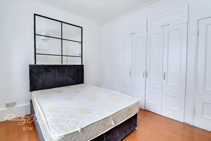 2 Bedroom Flat To Rent In Approach Road, London, E2