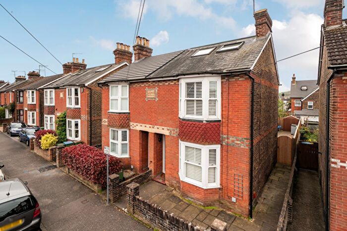 4 Bedroom Detached House For Sale In Cambridge Road, Horsham, RH13