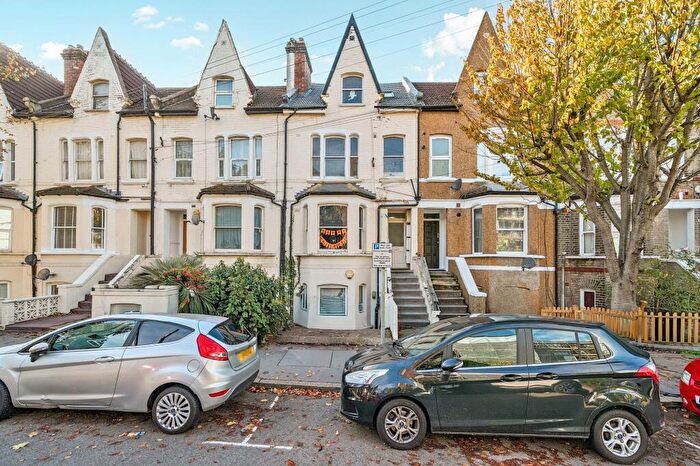 1 Bedroom Flat For Sale In Heathfield Road, Croydon, CR0