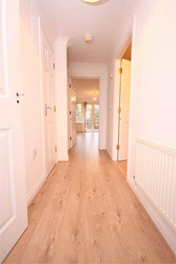3 Bedroom Town House To Rent In Rowan Close, Whiteley, PO15
