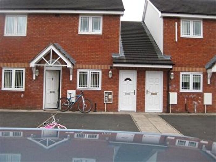 2 Bedroom Flat To Rent In Apple Blossom Grove, Cadishead, Manchester, M44
