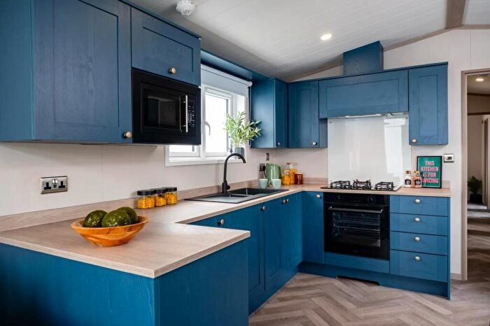 2 Bedroom Caravan For Sale In , Twyning, GL20
