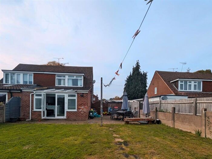 3 Bedroom Semi-Detached House For Sale In Twyford Road, Eastleigh, SO50