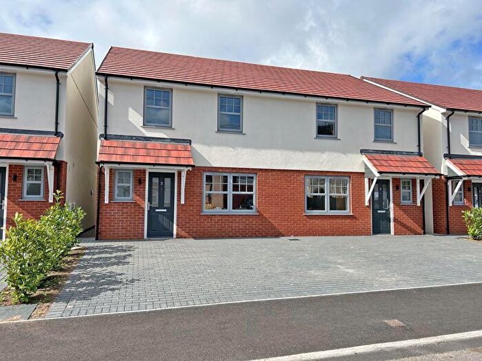 3 Bedroom Semi Detached House To Rent In Clinton Terrace, Budleigh Salterton, EX9