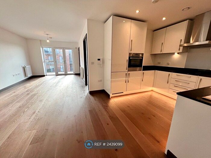 1 Bedroom Flat To Rent In Amphion Place, Maidstone, ME14