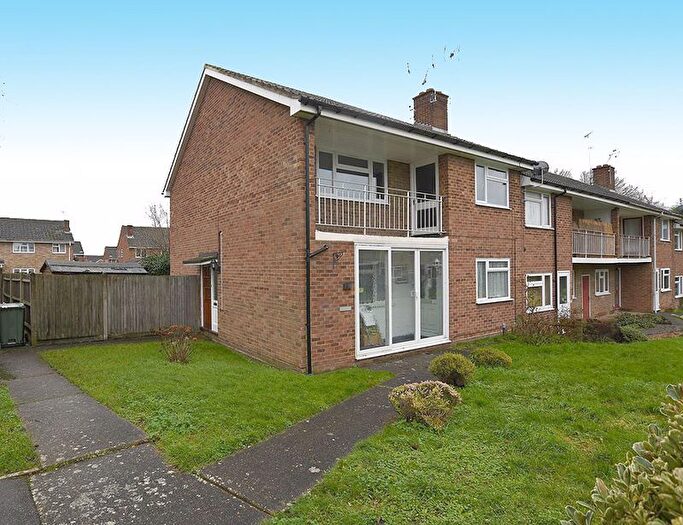 2 Bedroom Maisonette To Rent In Milstead Close, Vinters Park, Maidstone, ME14