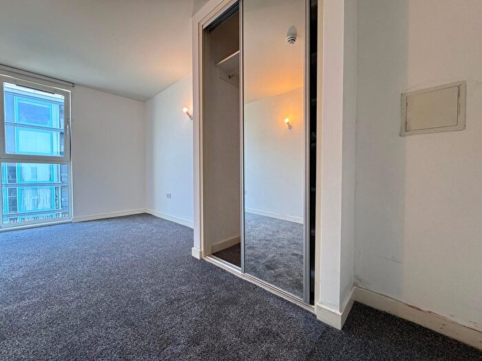 1 Bedroom Flat To Rent In Cardinal Building, High Village Point, Station Approach, Hayes, UB3