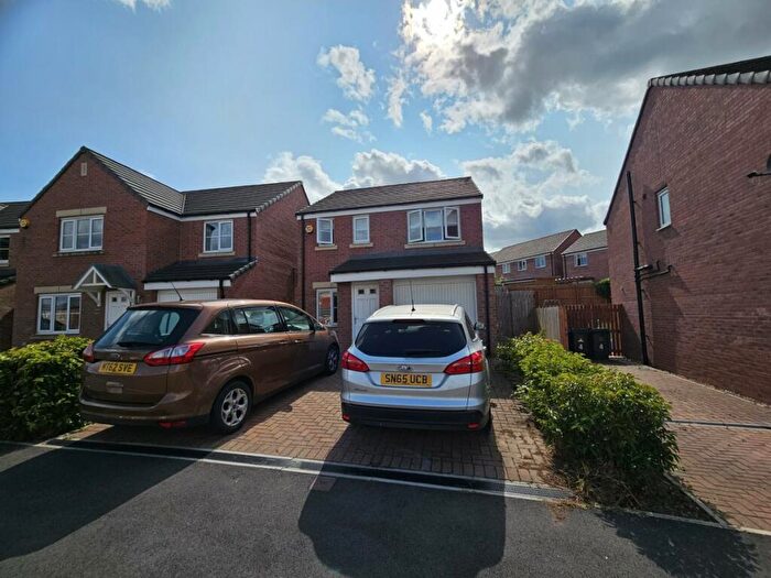3 Bedroom Detached House To Rent In Eagle Avenue, Redbrook, S75