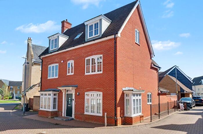 5 Bedroom Detached House For Sale In Taylor Way, Great Baddow, Chelmsford, CM2