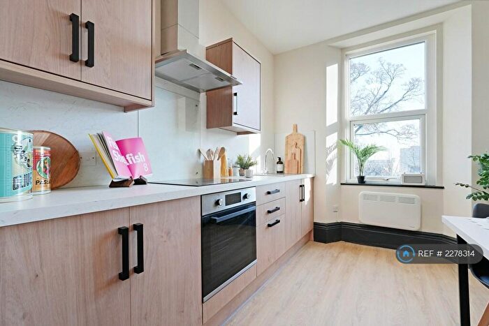 2 Bedroom Flat To Rent In Bowood Road, Sheffield, S11