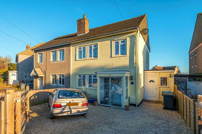 3 Bedroom Semi-Detached House For Sale In Chipping Norton, Oxfordshire, OX7